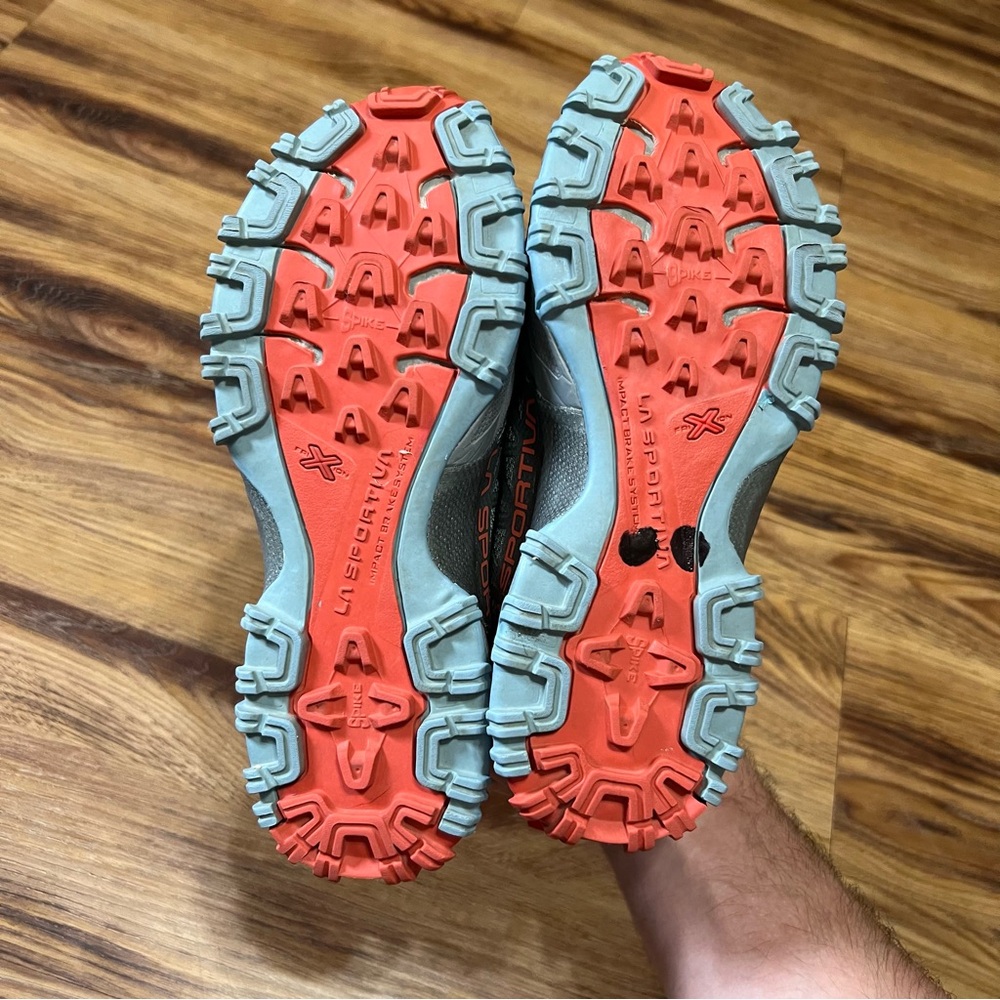La Sportiva Shoes Women’s 6.5 - Picture 5 of 7